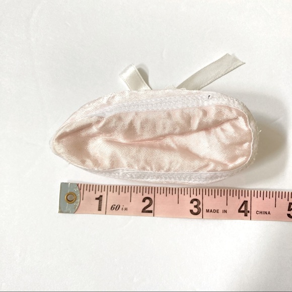 Girls New Born Satin Slip on Baby Shoes sz 1 - Picture 5 of 7